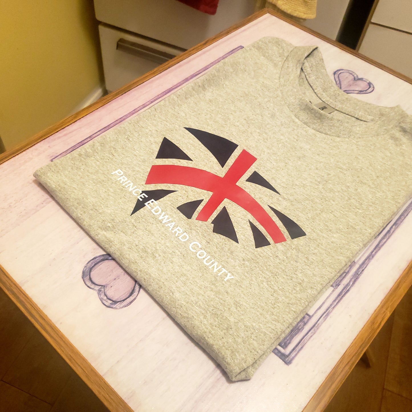 PICTON Loyalist Waving Flag "T" shirt.